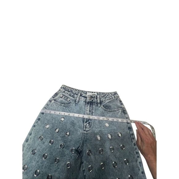 Fashion Nova Wide Leg Silver Ringlets Jeans Sz 5 NWT - Picture 6 of 8